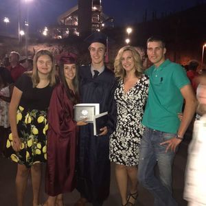 Meet your Posher, Holly